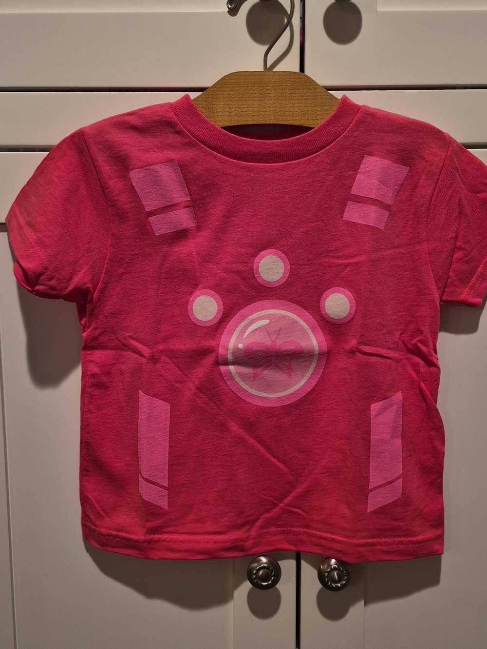 NWOT Girls Wild Kratts Pink T-Shirt with logo on back. Size 4